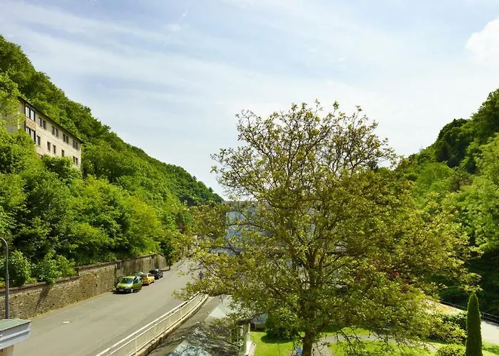 Haus Am Berg Semesterbostad *